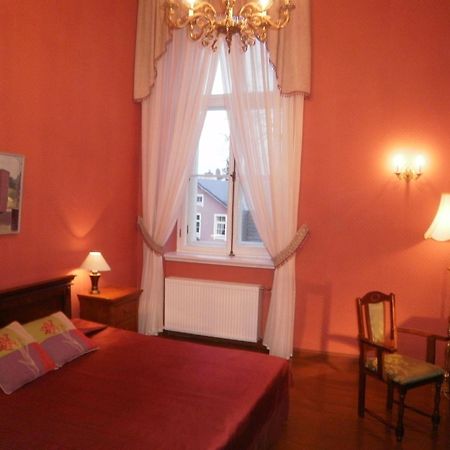 Birinu Pils Hotel Bīriņi Bagian luar foto