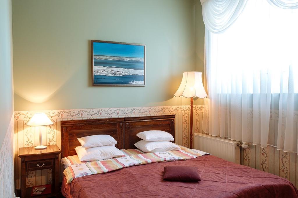 Birinu Pils Hotel Bīriņi Bagian luar foto