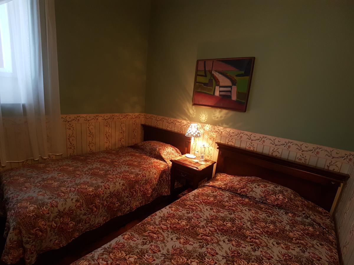 Birinu Pils Hotel Bīriņi Bagian luar foto